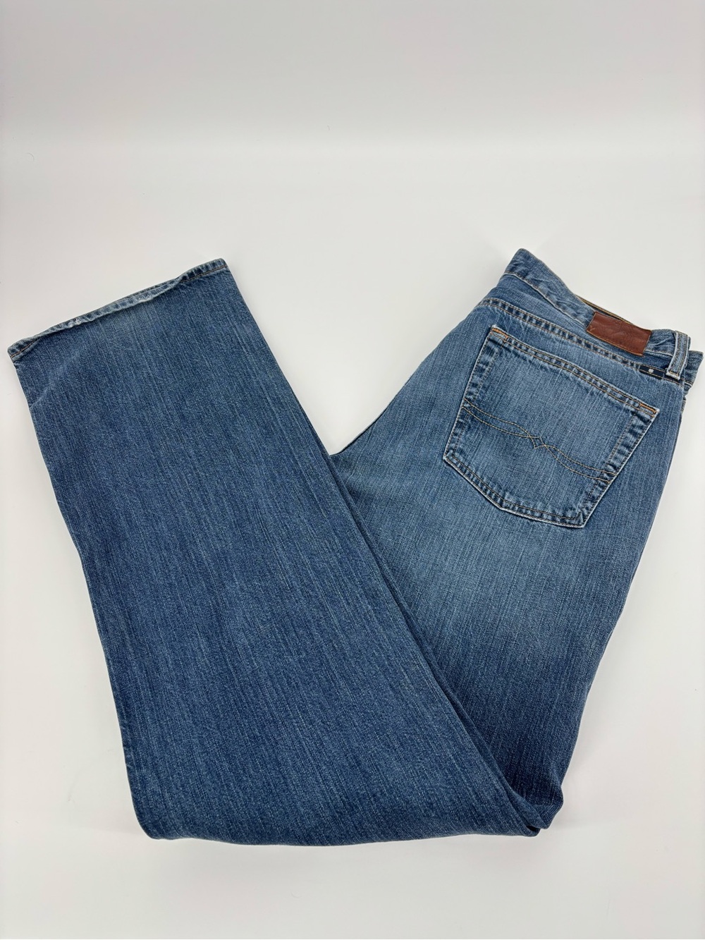Lucky Brand 181 Jeans Mens 34x34 Relaxed Straight Leg Blue Medium Wash Denim